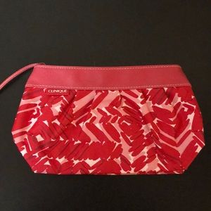 Free Clinique Cosmetic Bag with $25 Cosmetic Purchase